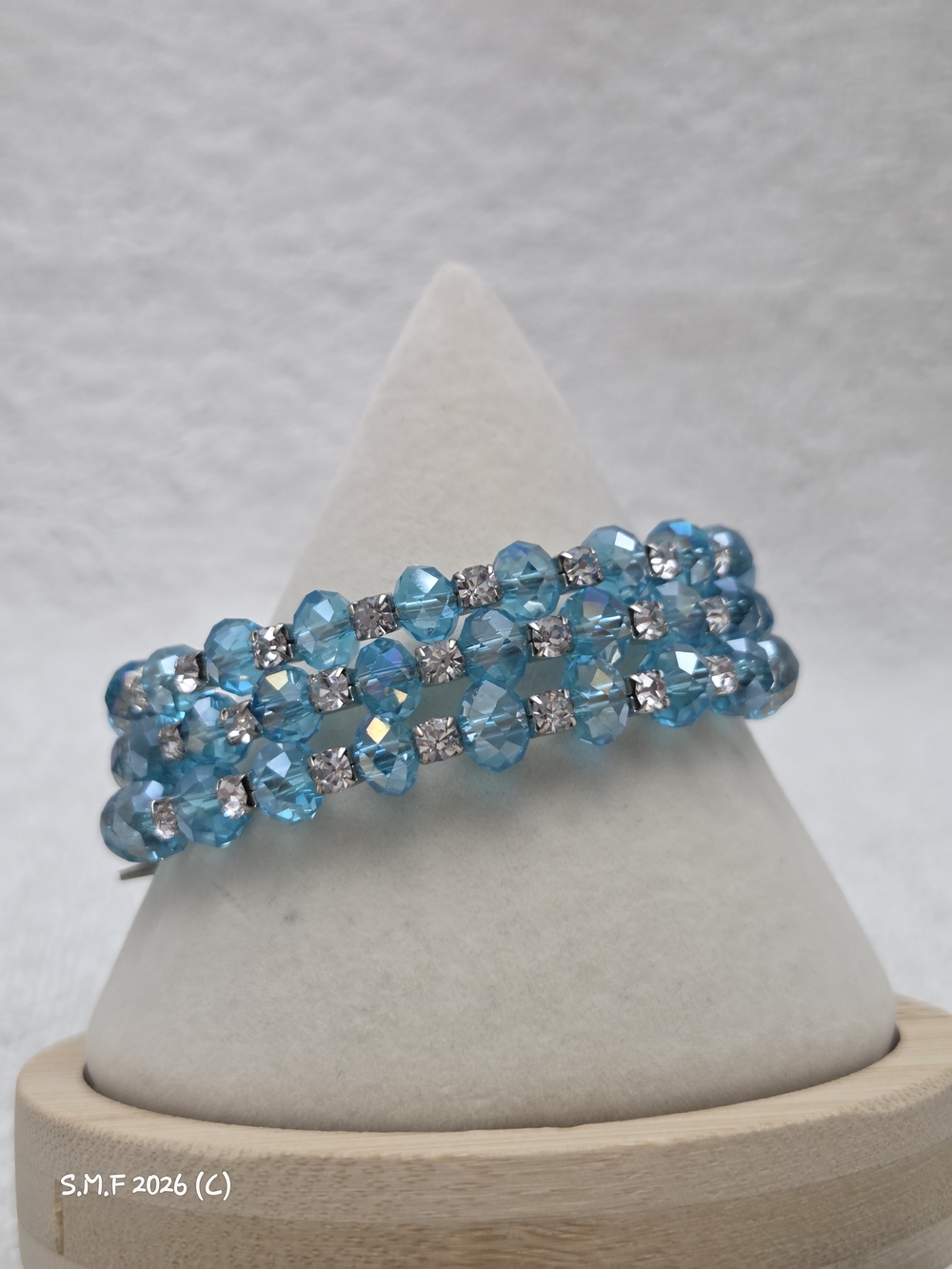 Blue Faceted Beads & White Crystal Memory Wire Bracelet